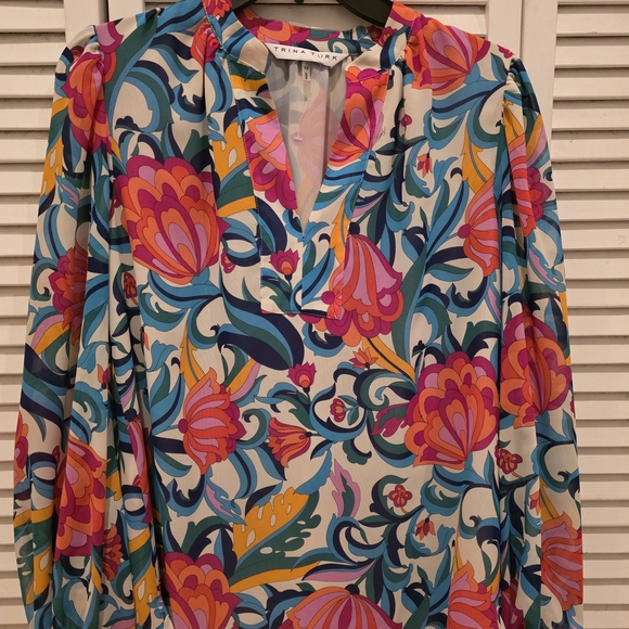 Trina Turk Tanvi Long Multi Color Balloon Sleeve Tanvi Top XSmall Reg $258 - Picture 2 of 2